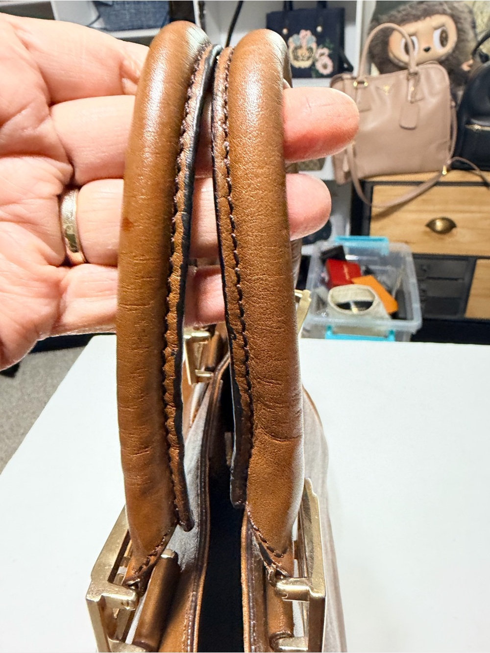 Leather tote - Picture 7 of 16